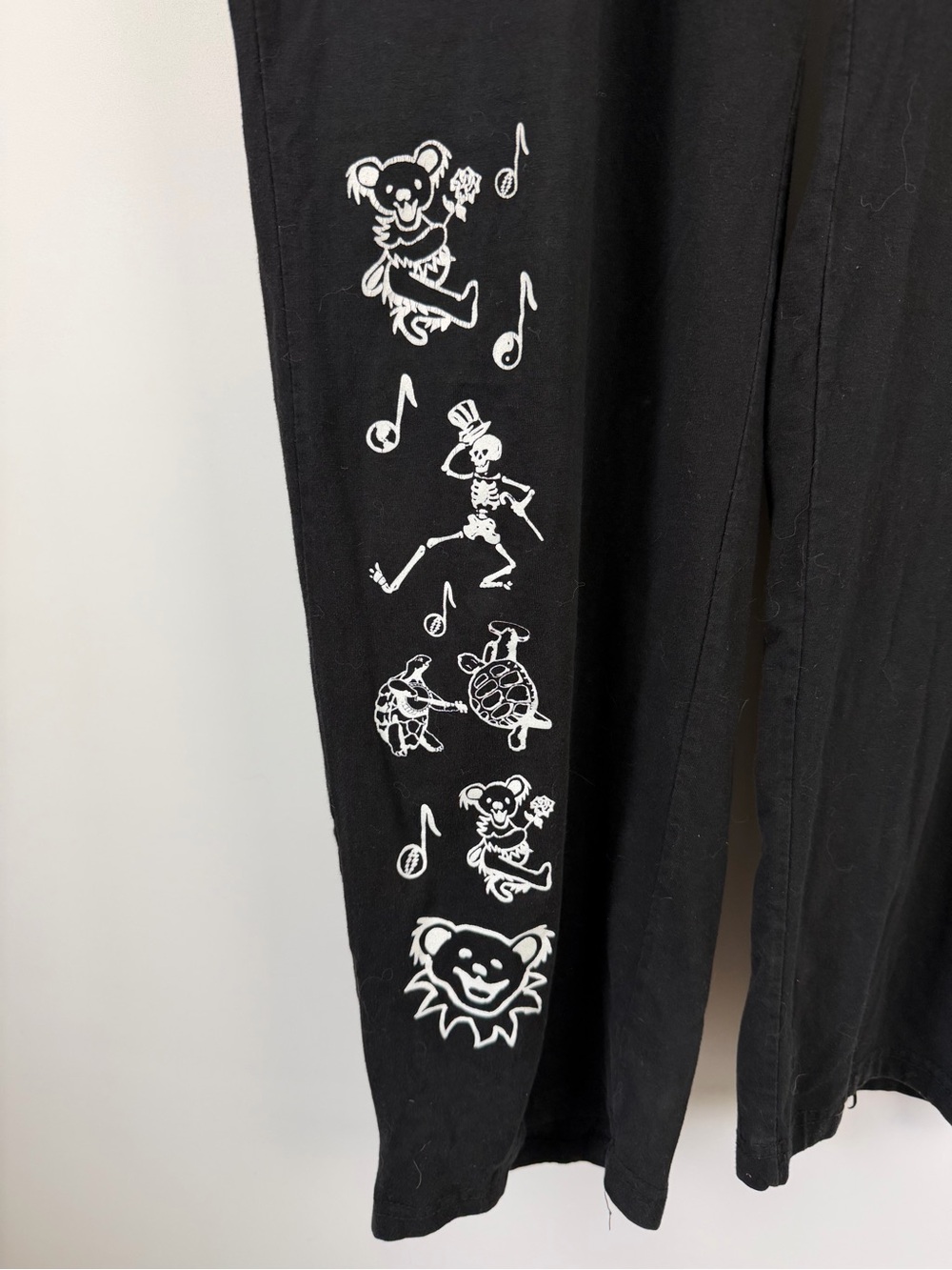 Grateful Dead Black Sweatpants with White Logo Print Size 2X - Picture 3 of 5